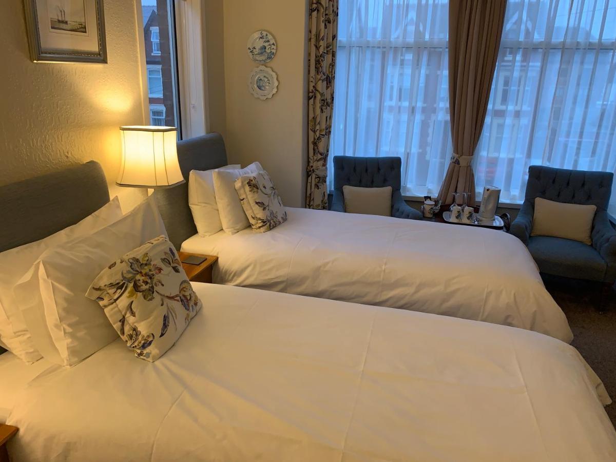 Bed and Breakfast The Gaydon Lytham St Annes Exteriér fotografie