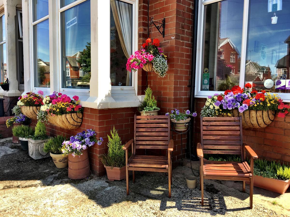 Bed and Breakfast The Gaydon Lytham St Annes Exteriér fotografie